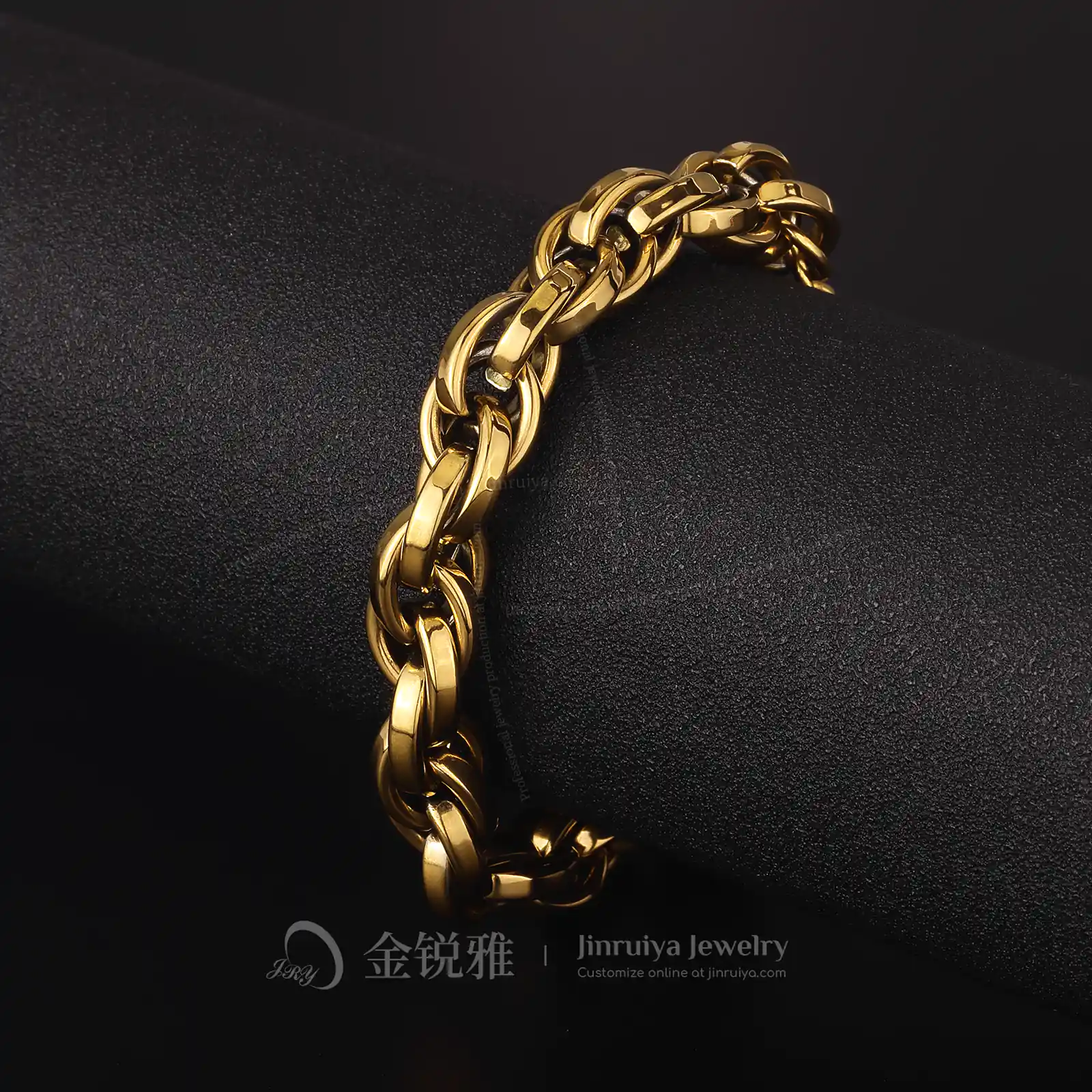 Double Buckle Chain Bracelet Detail Shot