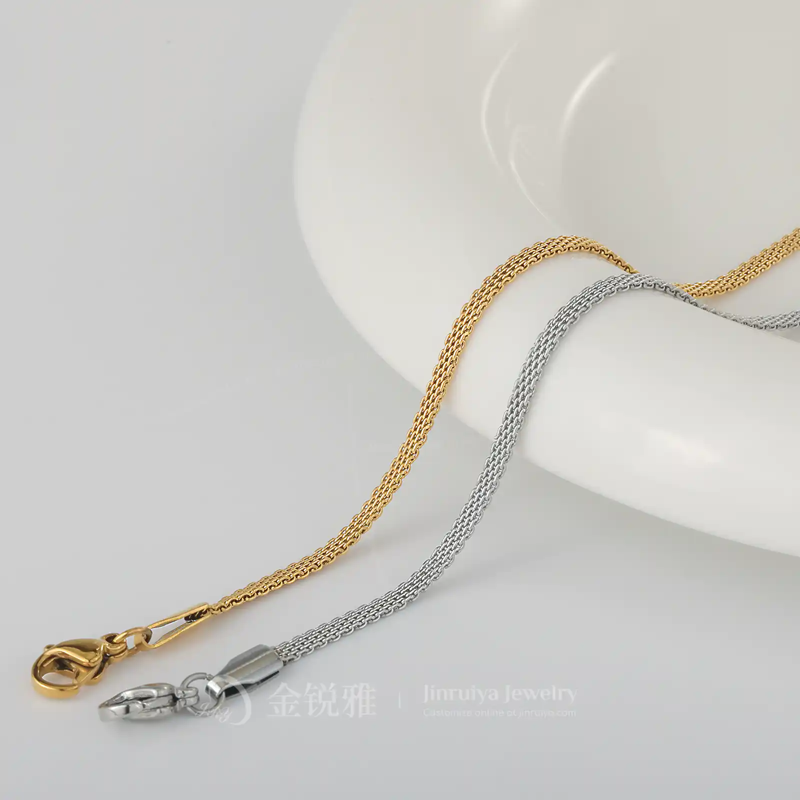 Elegant Milanese Wristband Still Shot