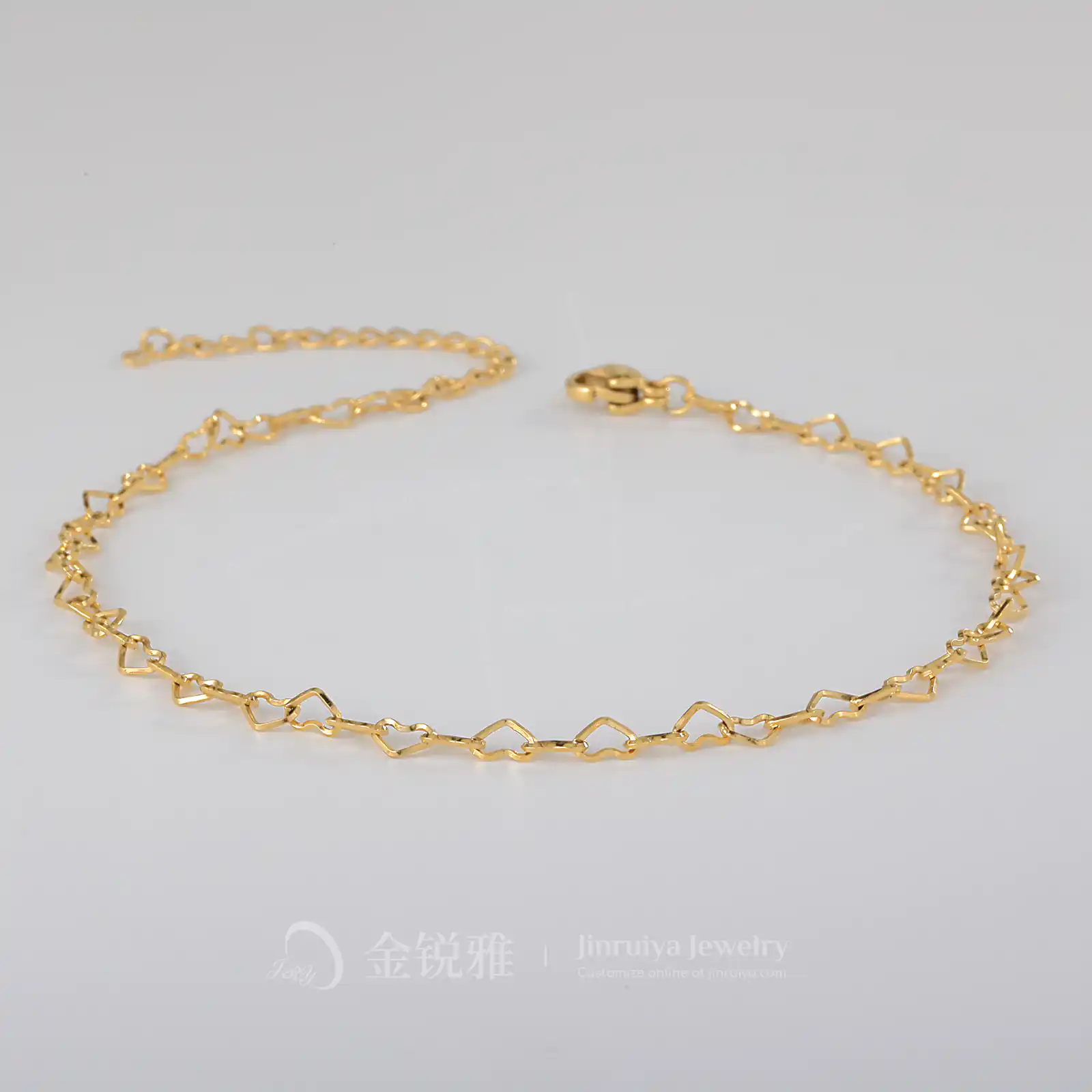 Heart Link Chain Bracelet Still Shot