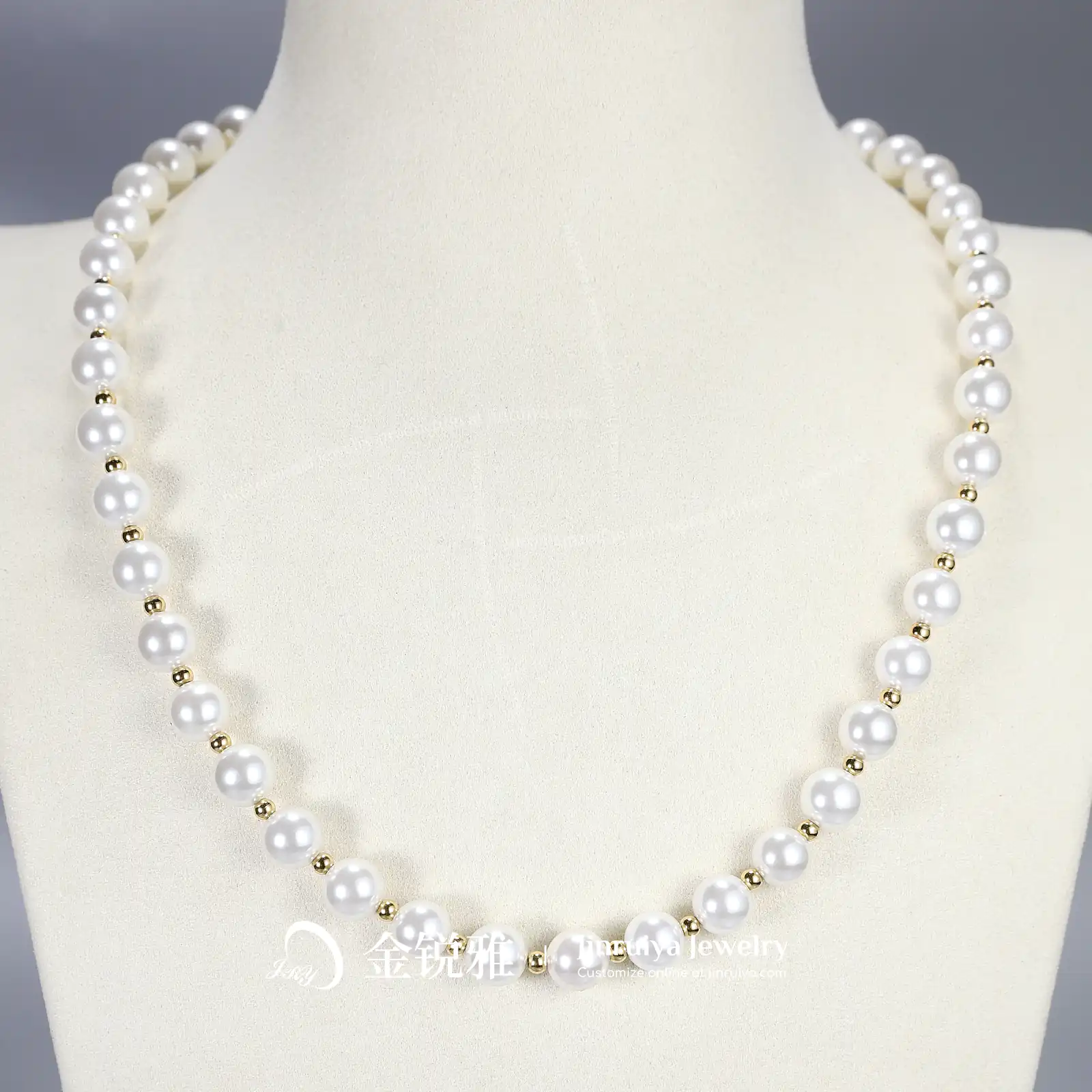 Spaced beaded pearl necklace style 01